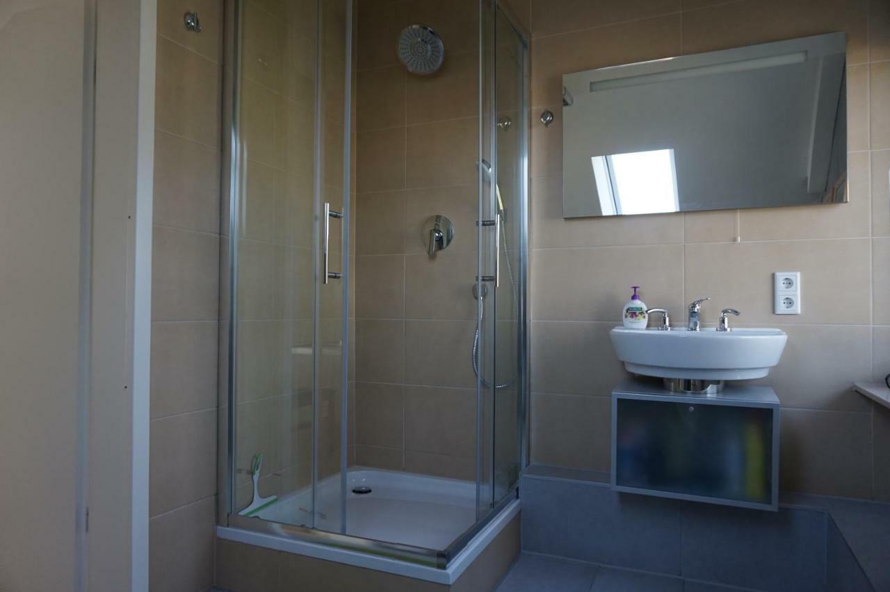 Apartment Am *